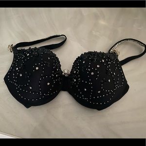 Maricano black bra embroidered brand new